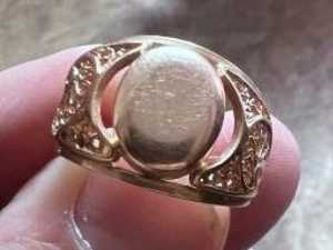 В Шахтах задержали подозреваемого в краже золотых украшений