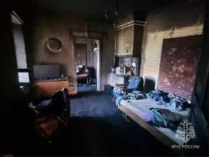 Тело пенсионера обнаружили спасатели при тушении пожара в Шахтах