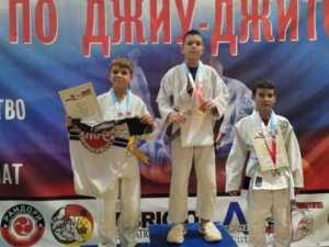 Спортсмены из Шахт завоевали комплект медалей на областных соревнованиях по джиу-джитсу