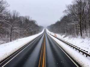 Автомобилистов города Шахты предупредили о снеге на трассе М-4 "Дон"