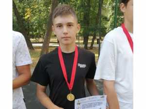 Год усердной работы: шахтинский школьник стал чемпионом области по авиамоделированию