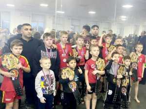 Бойцовский клуб из Шахт завоевал первое место на турнире по ММА