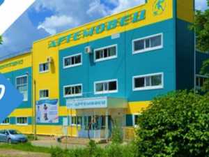 Бассейн в спорткомплексе "Артемовец" в Шахтах вновь открыт для посетителей