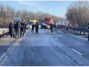 Страшная авария на трассе М-4 "Дон": четверо погибли, двое пострадали