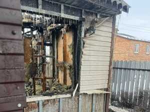 Многодетная семья осталась без дома и вещей из-за пожара в Шахтах
