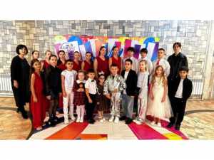 Лауреаты I степени: вокальная группа из Октябрьского района в числе победителей международного конкурсе