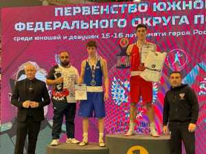 Двое боксеров из Шахт завоевали путевки на Первенство России