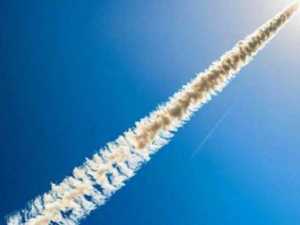 В Новошахтинске из-за обломков БПЛА повреждены частные дома и автомобиль