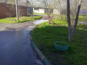 В поселке 20 лет РККА города Шахты течёт канализация