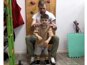 В Шахтах сбор на реабилитацию для мальчика, страдающего ДЦП, закрыли за две недели