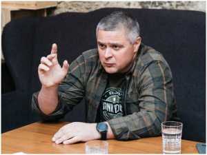 Бар последнего мэра Шахт будет судиться  киностудией из-за популярного волка