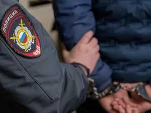 Обворовал шаурмичную: в Шахтах задержали мужчину, присвоившего 7,5 тысяч рублей из кассы