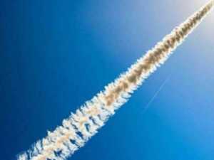 Обломки БПЛА обрушились на крышу многоквартирного дома в Ростове